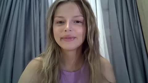 Luna  online show from September 15, 6:30 pm