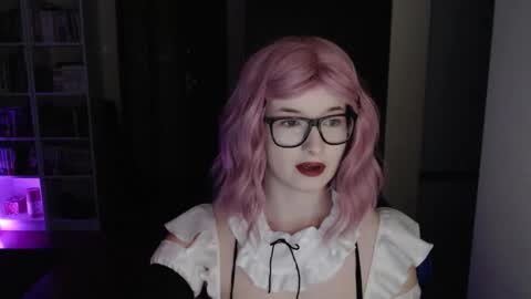 LunaXcherry online show from March 19, 5:50 pm