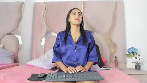 lunaxht online show from October 23, 12:59 pm