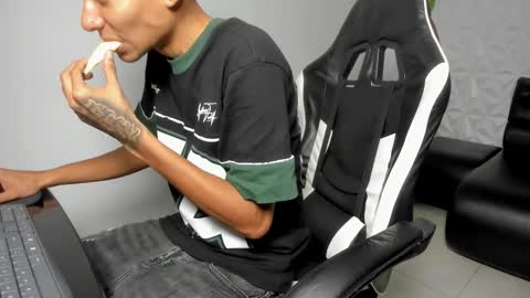 lunay_bigcock420 online show from February 5, 2:05 am