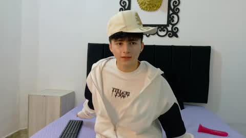 lunaydream online show from June 5, 11:27 am