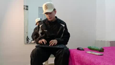 Snapshot of lunaydream chatting on July 20, 11:34 am lunaydream online show from July 20, 11:34 am