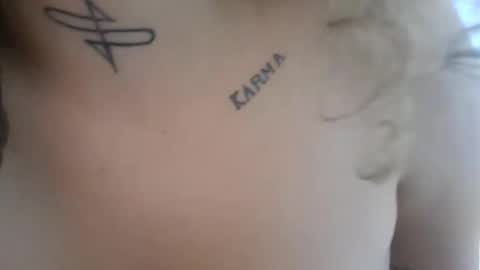 Snapshot of lunita11111 chatting on March 31, 4:46 am Lunita online show from March 31, 4:46 am