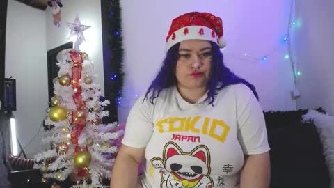 Snapshot of lunitaa_0 chatting on December 5, 1:58 am L U N I T A online show from December 5, 1:58 am