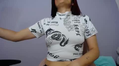 Snapshot of lunitaqueen_ chatting on February 26, 5:28 am Luna Tamara online show from February 26, 5:28 am