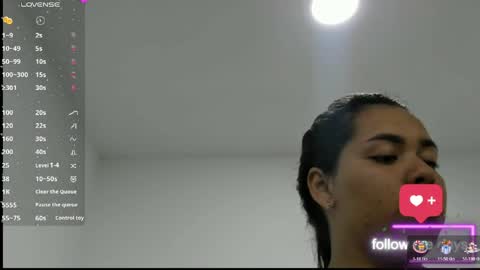 lunna_noir online show from May 5, 9:23 pm