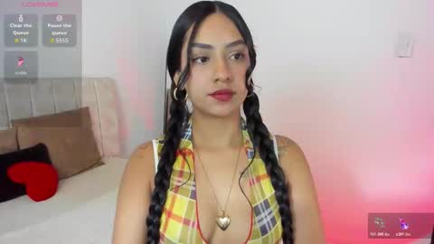 lunnasweet1 online show from November 2, 4:04 am