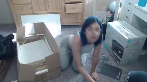 Snapshot of lunobbione chatting on January 7, 4:53 pm Lunobbione online show from January 7, 4:53 pm