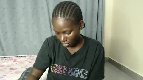 luo_queen online show from September 21, 1:40 am