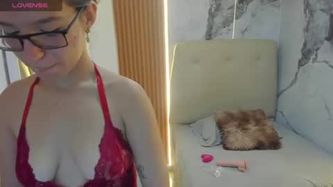 Snapshot of lupe_flaser chatting on July 4, 7:31 pm LUPE online show from July 4, 7:31 pm