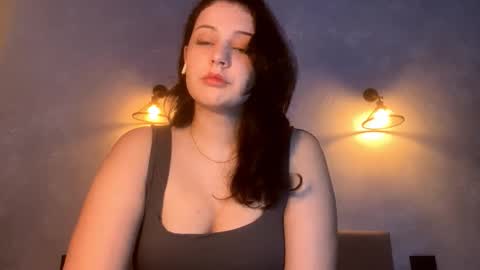 Lora online show from February 8, 8:18 am