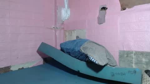 Snapshot of luringnatasha chatting on November 25, 10:43 pm you can call me NattyNatty Linssen online show from November 25, 10:43 pm