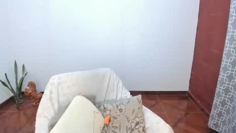 Snapshot of luscious86 chatting on October 14, 11:27 pm PAULINA online show from October 14, 11:27 pm