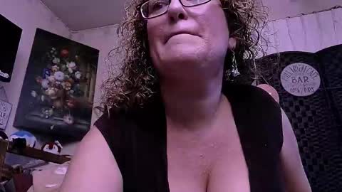 .Clarissa. Follow me on Instagram   miss buns  online show from May 28, 7:05 am