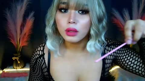 Snapshot of lushmystique chatting on September 22, 3:41 am lust online show from September 22, 3:41 am
