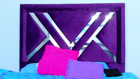 lushy_sweet online show from September 17, 2:46 am