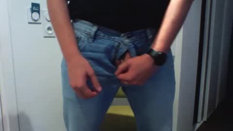 Snapshot of lust_fr chatting on September 18, 3:14 pm Lust Fr online show from September 18, 3:14 pm