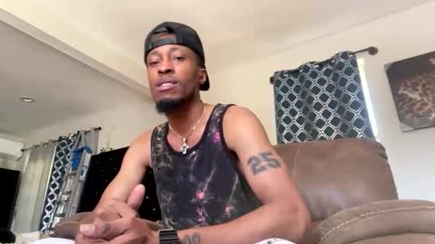 LUST online show from November 6, 6:31 pm