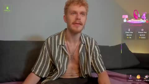 lustfullooking online show from May 9, 11:15 am