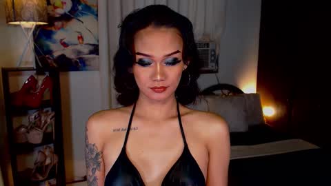 AdriannaFowks online show from March 11, 5:49 am
