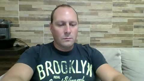 Snapshot of lustonfan chatting on March 21, 10:46 pm lustonfan online show from March 21, 10:46 pm