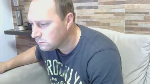 Snapshot of lustonfan chatting on April 1, 12:39 pm lustonfan online show from April 1, 12:39 pm