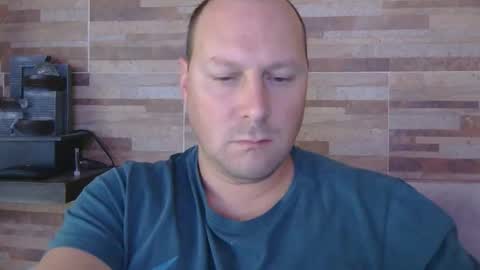 lustonfan online show from May 15, 12:23 pm