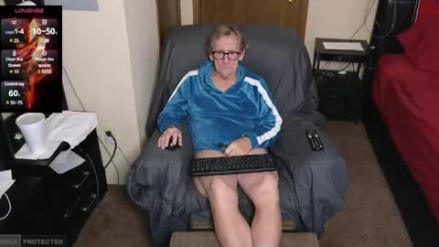 lusty48 online show from December 28, 11:48 pm