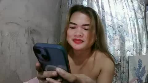 Snapshot of lusty_babe25 chatting on February 27, 6:13 am Flora Mae online show from February 27, 6:13 am