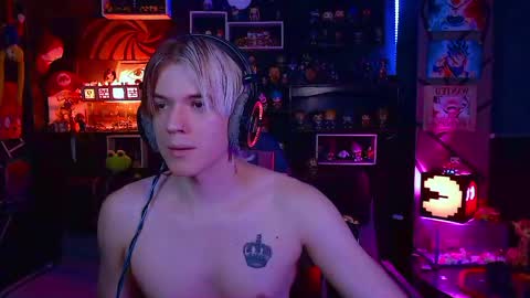 lustymatt online show from November 4, 2:32 am