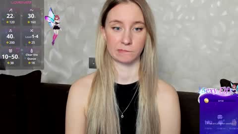 Snapshot of lusyagreenberg chatting on December 17, 6:53 pm LusyaGreenberg online show from December 17, 6:53 pm