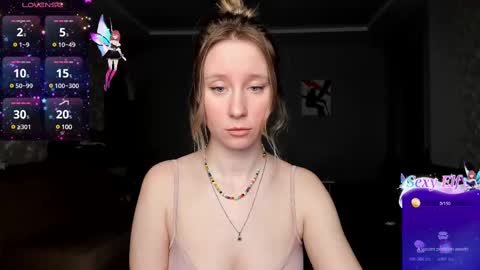 Snapshot of lusyagreenberg chatting on February 24, 7:19 pm LusyaGreenberg online show from February 24, 7:19 pm