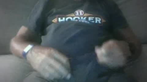 Snapshot of luv269er chatting on June 14, 4:47 am luv269er online show from June 14, 4:47 am