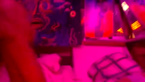 Snapshot of luv2licuplz chatting on October 20, 11:27 pm Luv2licUplz online show from October 20, 11:27 pm