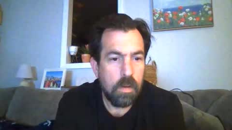 Luv2likslit online show from May 3, 8:20 am