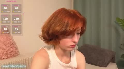 Snapshot of luvenianitschke chatting on October 16, 7:09 am Sasha online show from October 16, 7:09 am