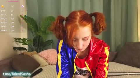 Snapshot of luvenianitschke chatting on October 31, 7:42 am Sasha online show from October 31, 7:42 am