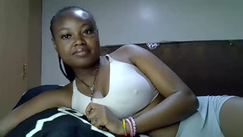 Snapshot of luvly_ebonny chatting on September 13, 12:54 am Tracy online show from September 13, 12:54 am