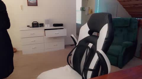 Britney online show from September 8, 6:40 pm