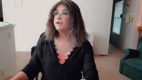 Britney online show from December 14, 5:40 pm