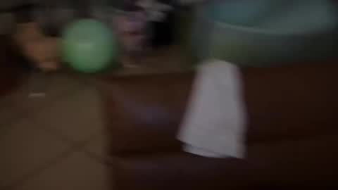Snapshot of luvvlyfe chatting on October 21, 4:02 am LUVV online show from October 21, 4:02 am