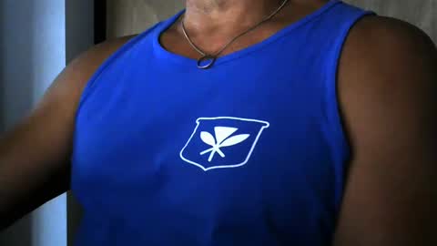 Snapshot of luvzjerkingoff chatting on October 4, 1:25 am luvzjerkingoff online show from October 4, 1:25 am