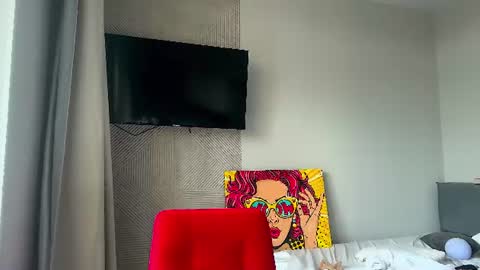 Snapshot of lux_angel chatting on June 25, 11:53 pm lux_angel online show from June 25, 11:53 pm