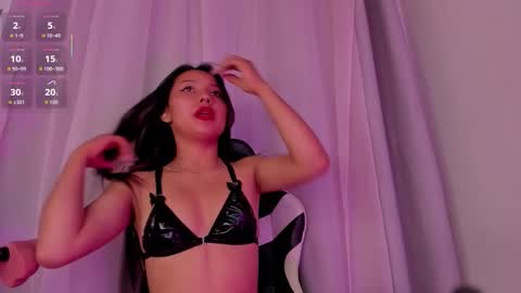 lux_bitchx online show from November 16, 4:40 am