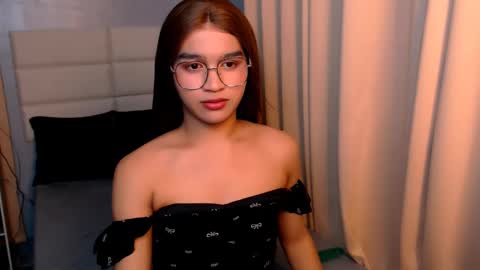 queen lux online show from February 21, 9:22 pm