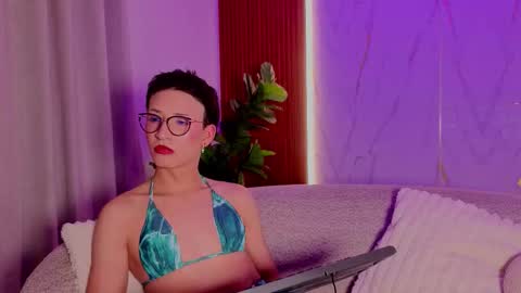 Lux online show from February 5, 3:22 am