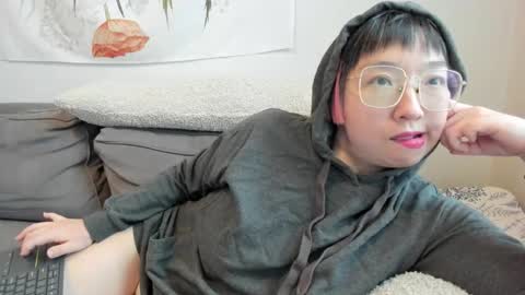 Snapshot of luxgray chatting on January 5, 8:45 pm LuxGray online show from January 5, 8:45 pm