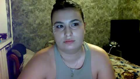 Snapshot of luxie_milady chatting on March 3, 11:46 pm Stefany online show from March 3, 11:46 pm