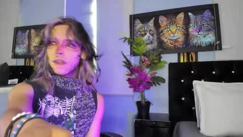 Luxiel 3 online show from November 24, 9:03 pm