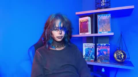 Snapshot of luxiel_ chatting on February 21, 12:00 am Luxiel 3 online show from February 21, 12:00 am